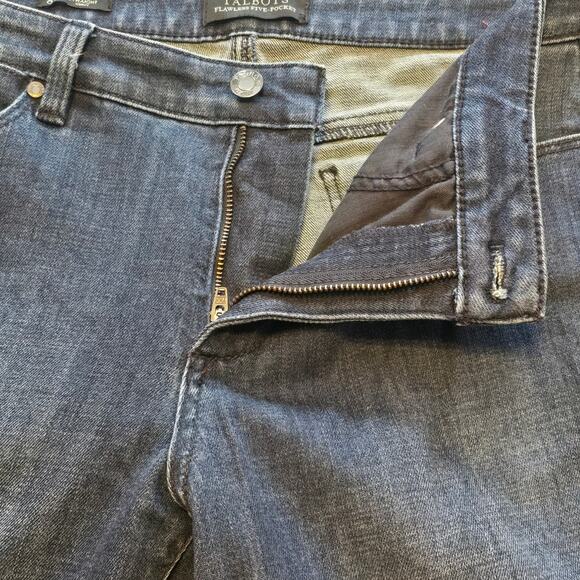Talbots Flawless Five Pocket Jeans Womens Size 8 Blue Denim Curvy Straight - Picture 5 of 12